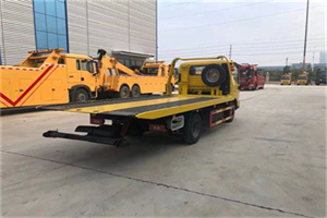 运河大街非事故拖车