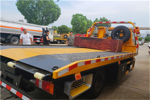 运河大街附近拖车电话号码服务